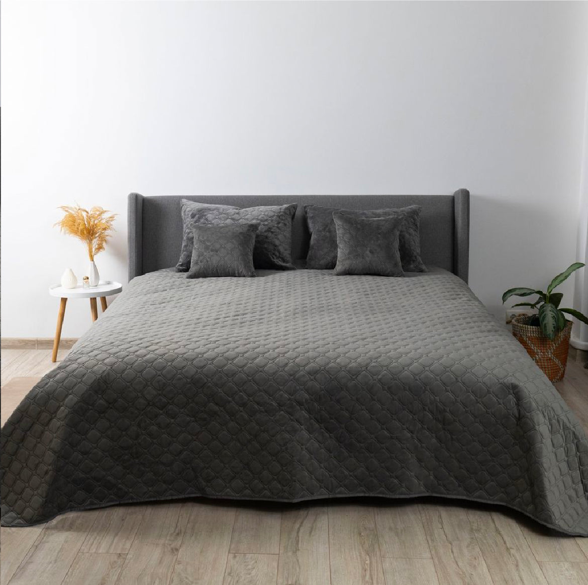 Luxurious Velour Bedspread  Grey