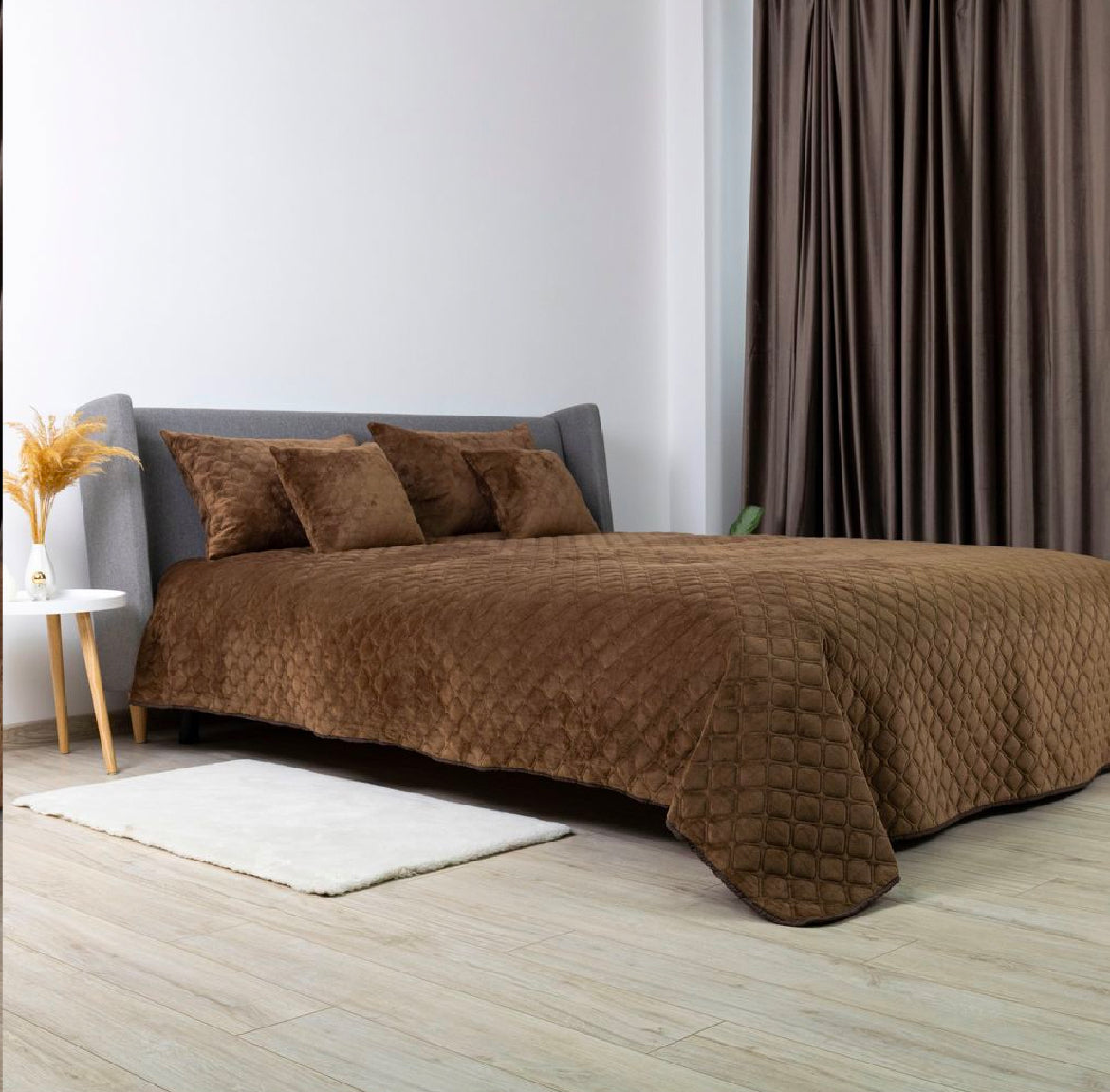 Luxurious Velour Bedspread  Brown